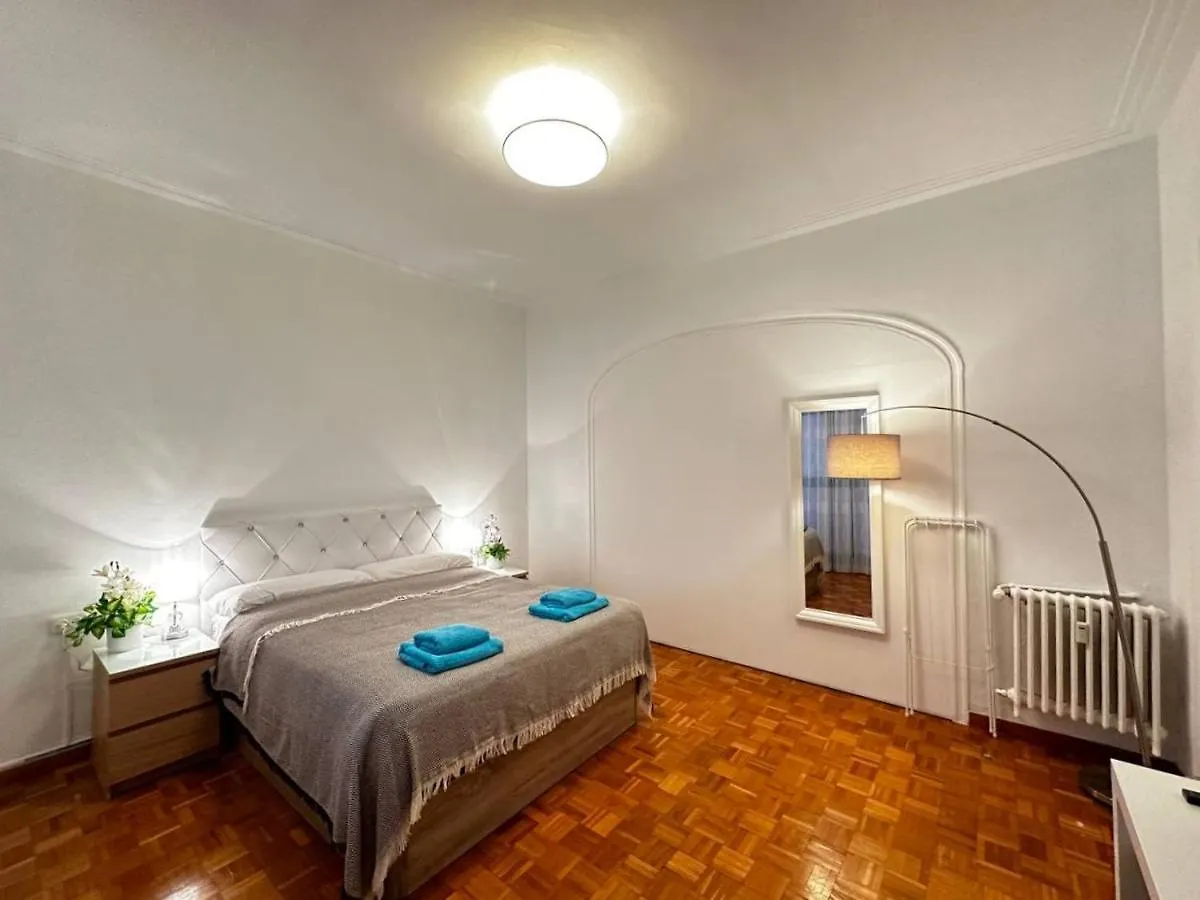 Rooms Nuevo Roger Barcelone